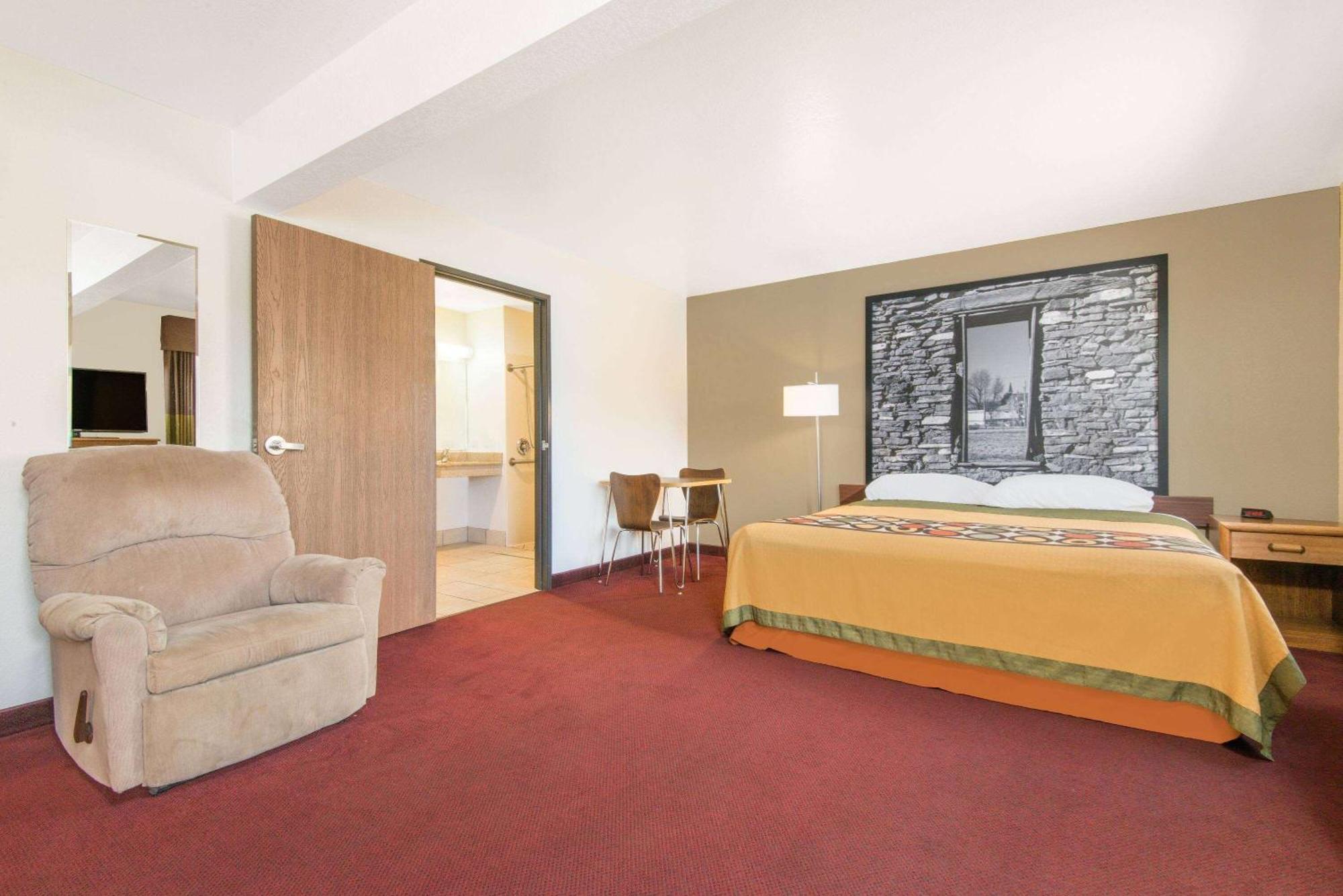 Super 8 By Wyndham Santa Rosa Ξενοδοχείο Εξωτερικό φωτογραφία
