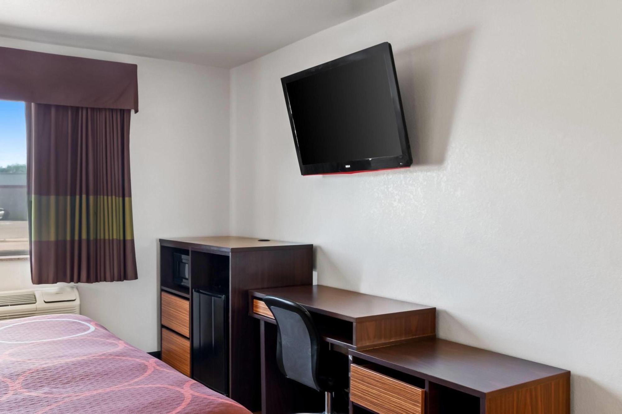 Super 8 By Wyndham Santa Rosa Ξενοδοχείο Εξωτερικό φωτογραφία