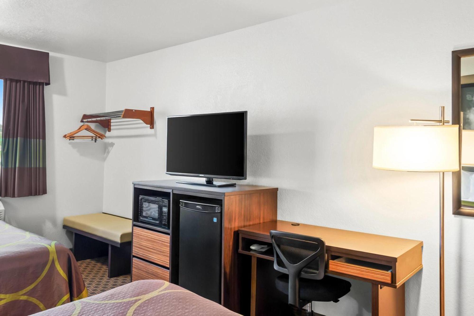 Super 8 By Wyndham Santa Rosa Ξενοδοχείο Εξωτερικό φωτογραφία